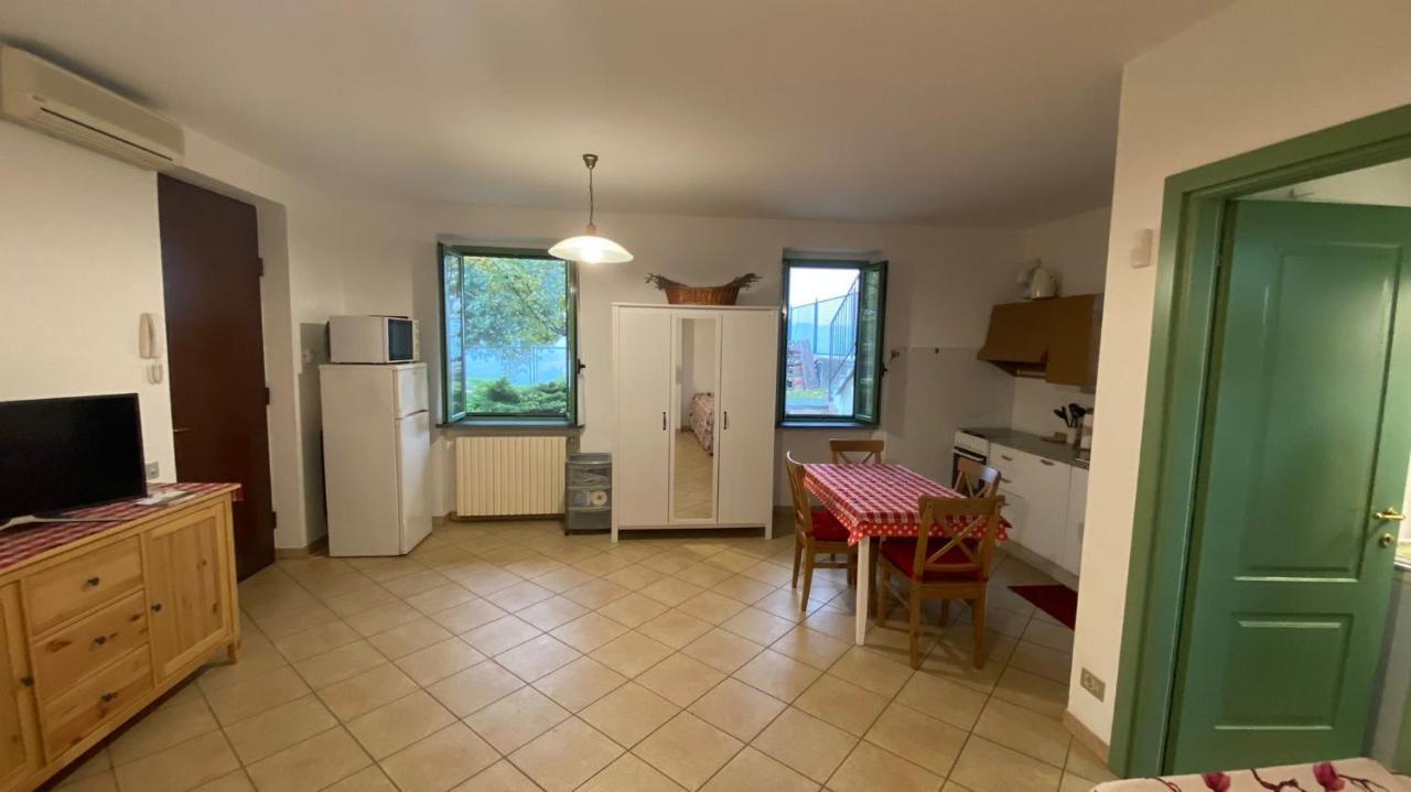Al Vecchio Pero, Con Ampio Giardino Privato Villa La Morra Ngoại thất bức ảnh
